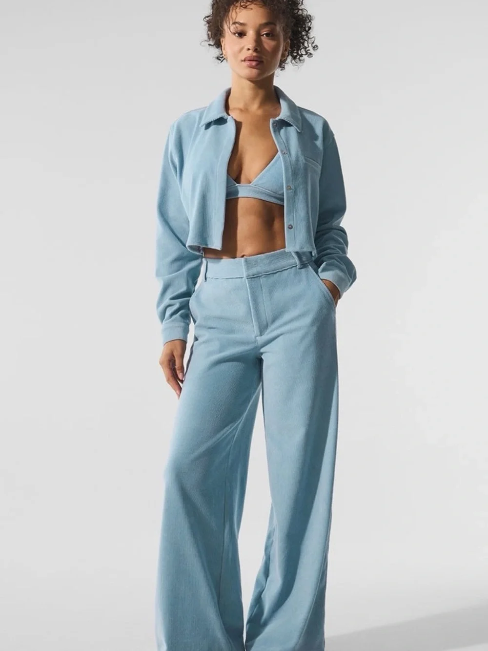 ALO Yoga stylish alo